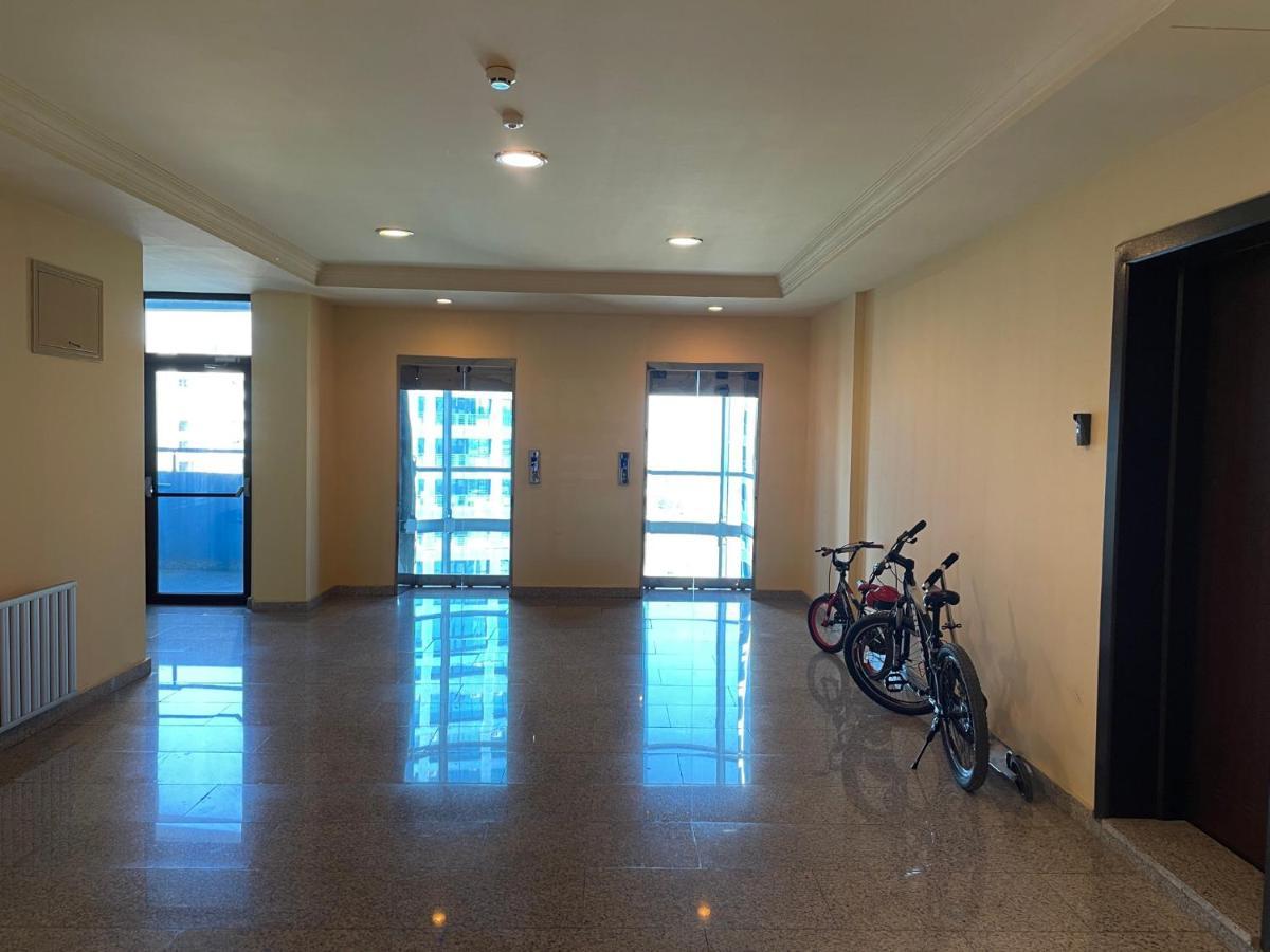 Megafun Apartment Баку Екстериор снимка